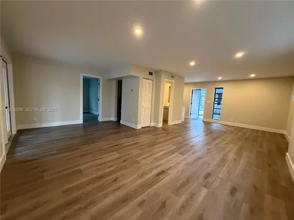 $1,750 | 126 Northeast 19th Avenue, Unit 1, Pompano Beach, FL 33060