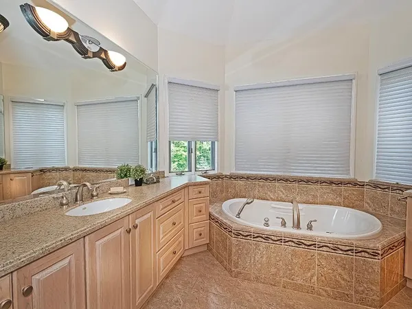 $1,350,000 | 1512 Fox Chase Lane, Pittsburgh, PA 15241