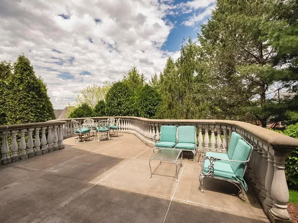 $1,350,000 | 1512 Fox Chase Lane, Pittsburgh, PA 15241