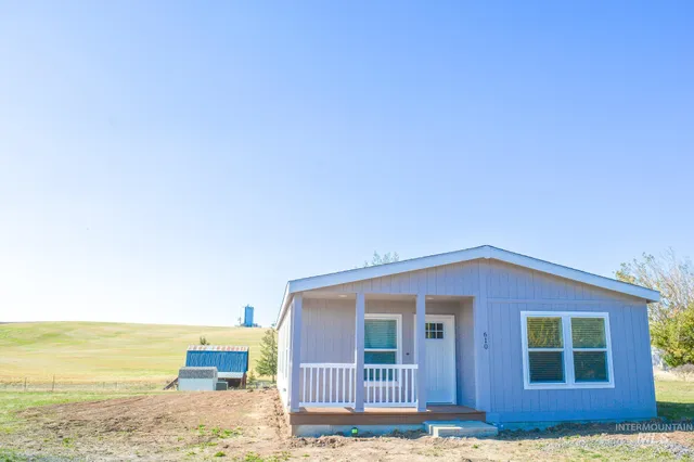 $269,900 | 610 Willow Street, Nezperce, ID 83543