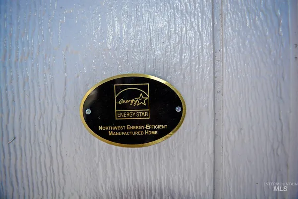 $269,900 | 610 Willow Street, Nezperce, ID 83543