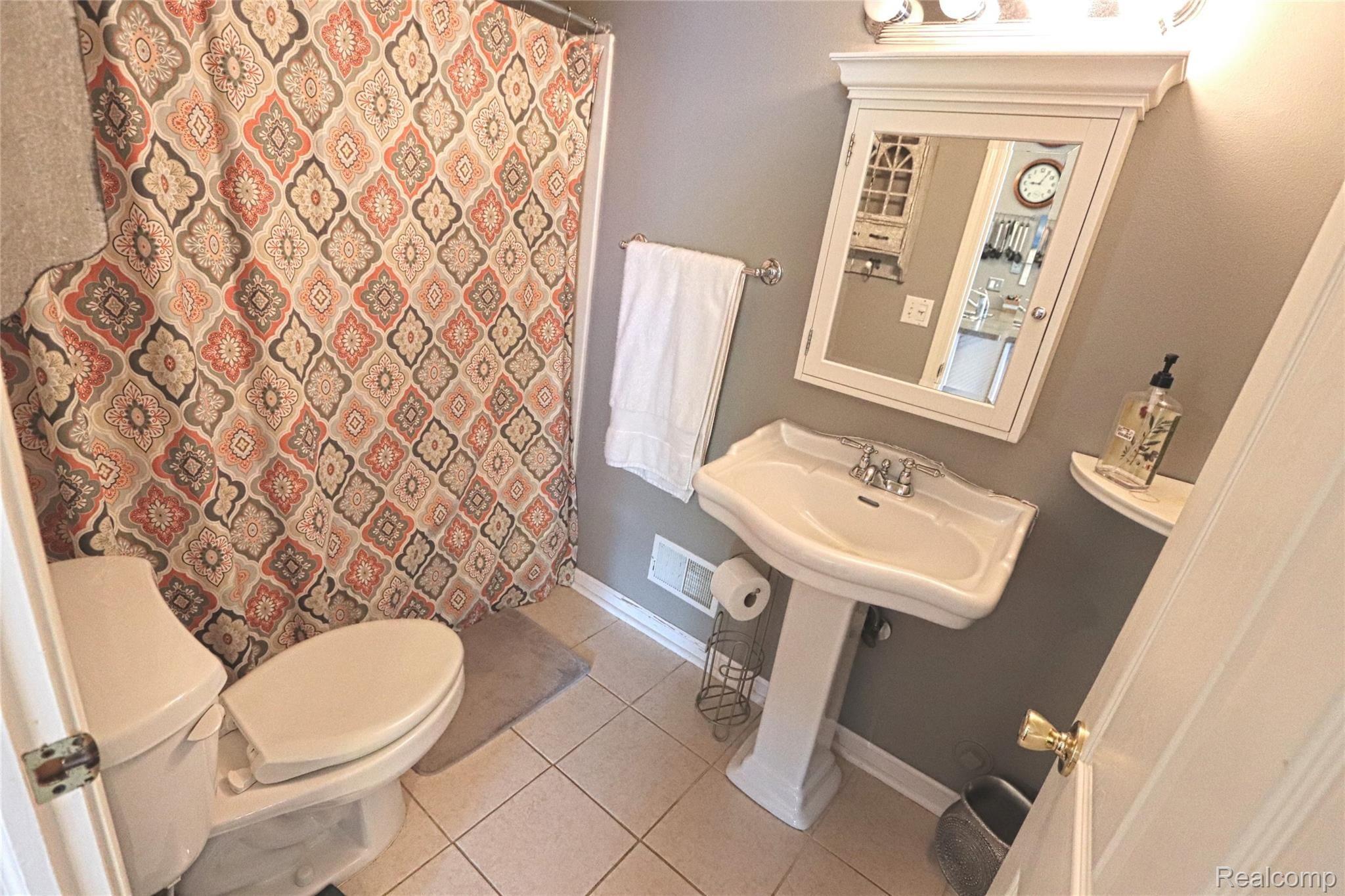 3327 Fisher Road Howell, MI 48855 - Photo 49 of 66 IMG_0391_InPixio.jpg