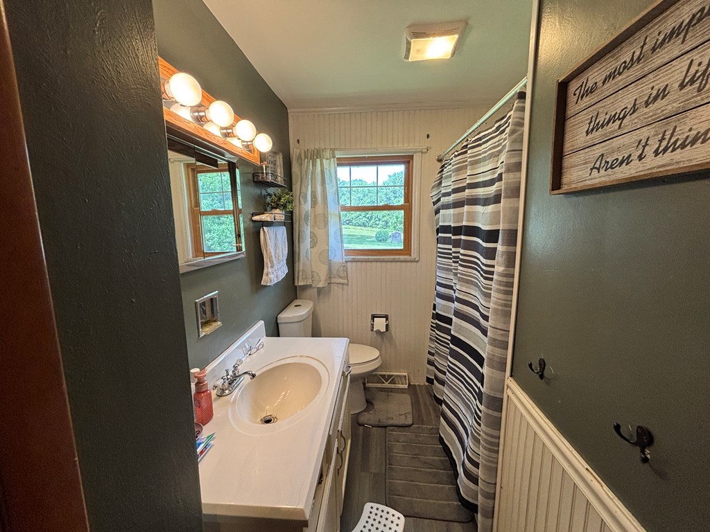 1207 Mercer Road Franklin, PA 16323 - Photo 15 of 21
