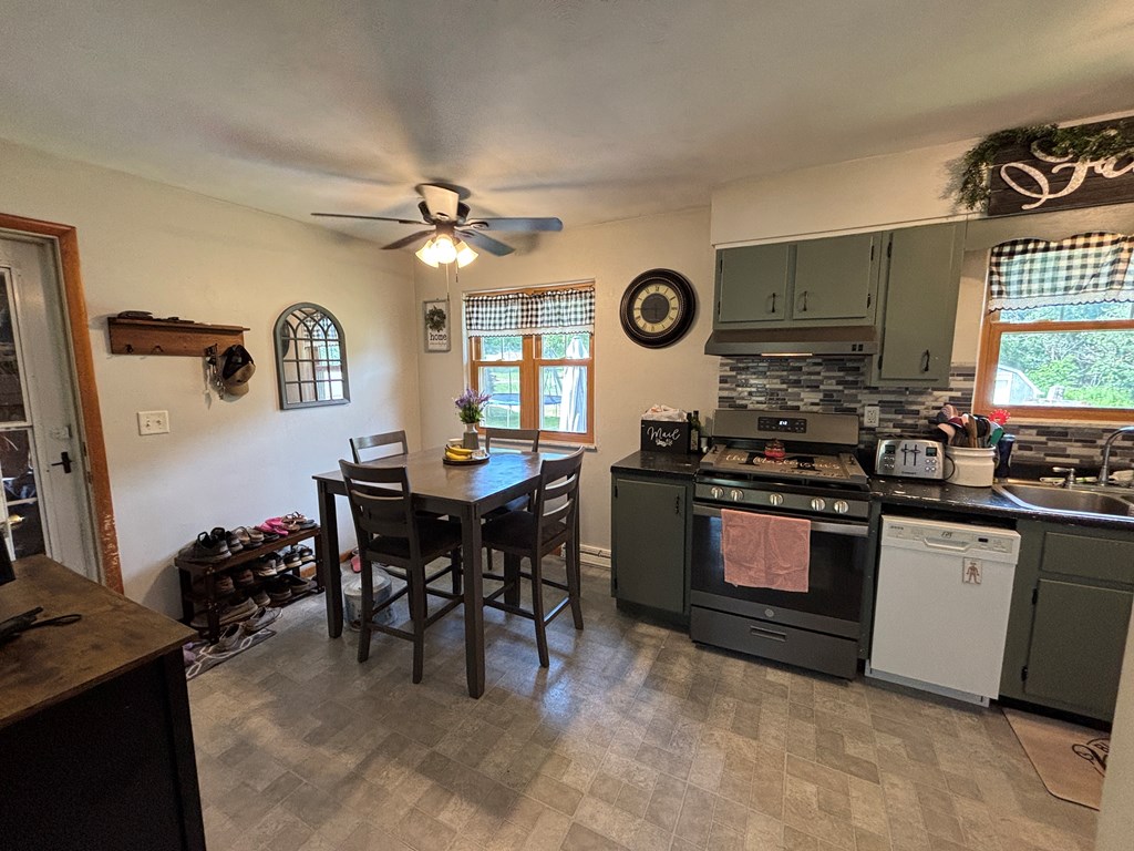1207 Mercer Road Franklin, PA 16323 - Photo 10 of 21