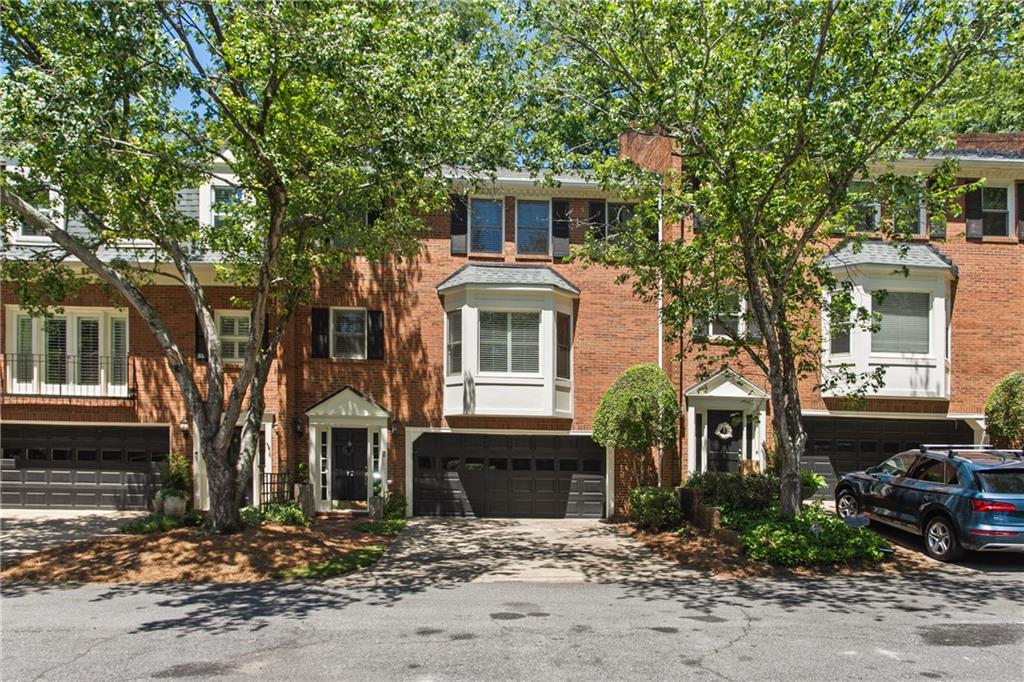 3873 Roswell Road Northeast, Unit 17 Atlanta, GA 30342 - Photo 1 of 1 Gallery Image 1