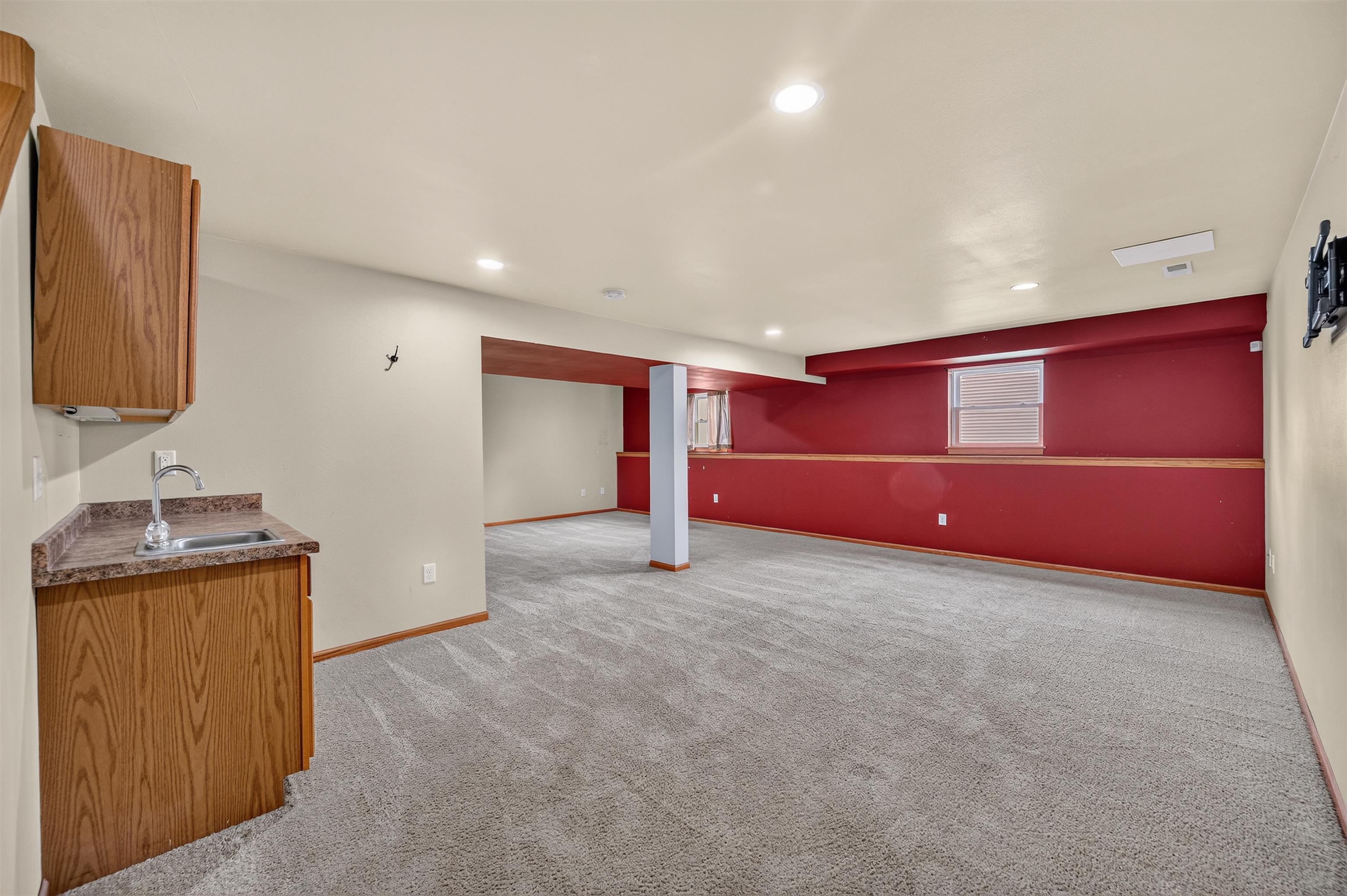 210 Rustic Drive Madison, WI 53718 - Photo 22 of 35