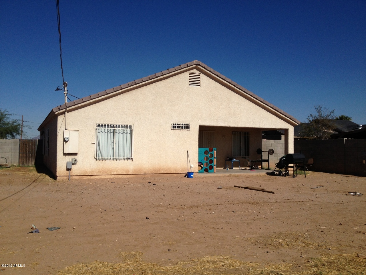 2527 East Wier Avenue Phoenix, AZ 85040 - Photo 2 of 10 Back of Home