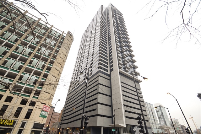 235 West Van Buren Street, Unit 2216 Chicago, IL 60607 - Photo 1 of 10