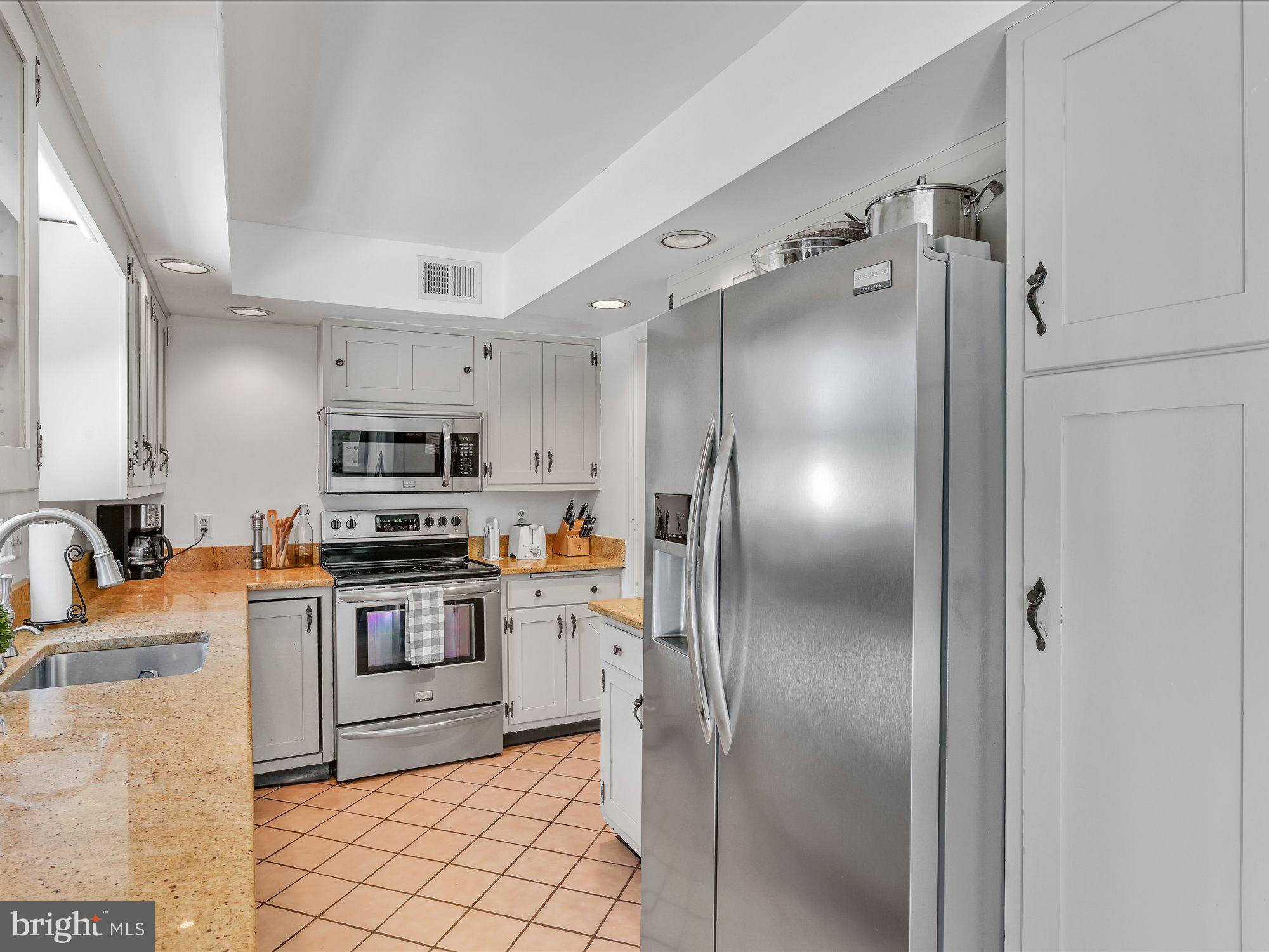 15 McLeod Pond Road Glenmoore, PA 19343 - Photo 17 of 57 Granite counter tops