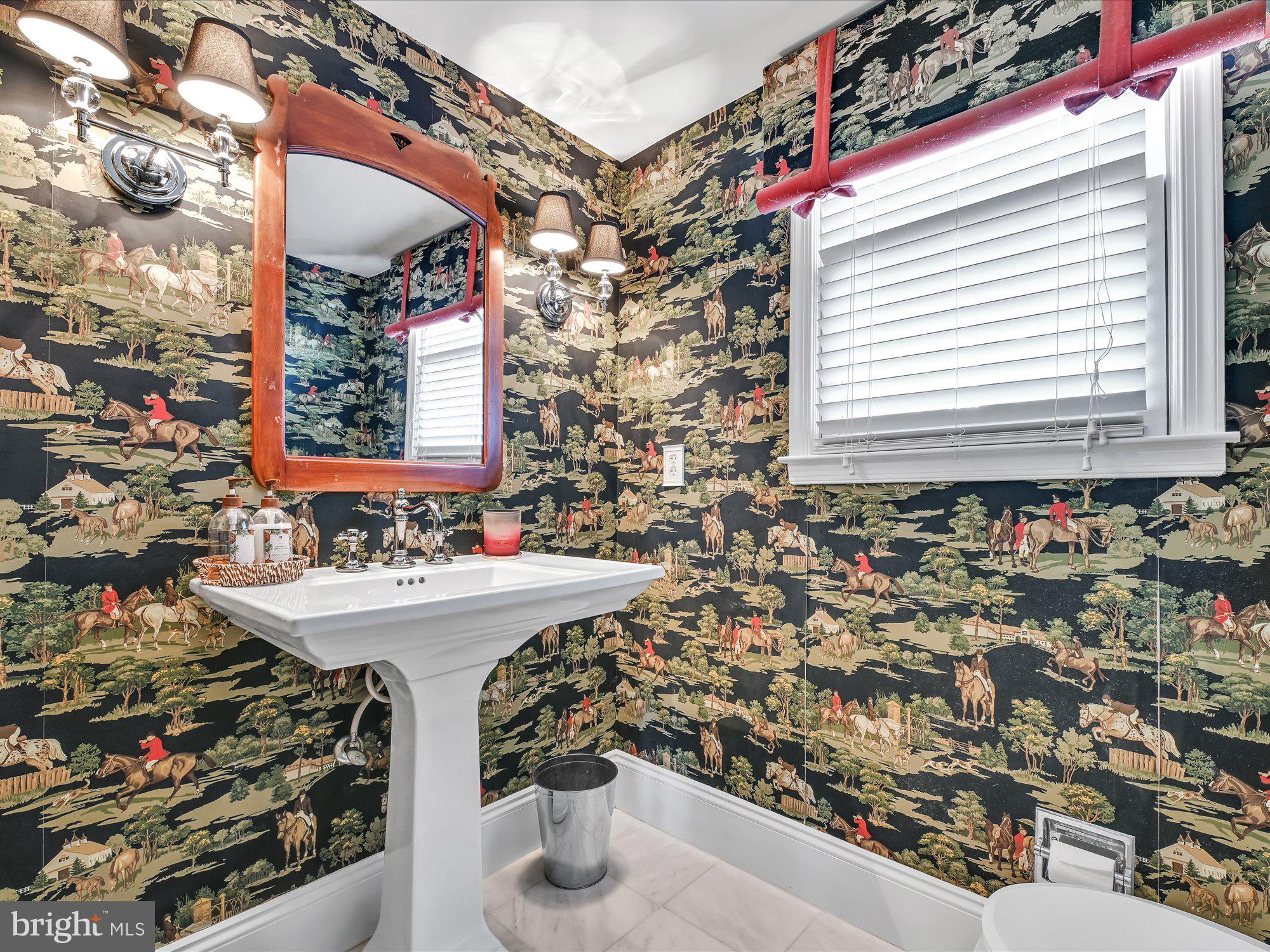 15 McLeod Pond Road Glenmoore, PA 19343 - Photo 24 of 57 Main floor hunt country powder room