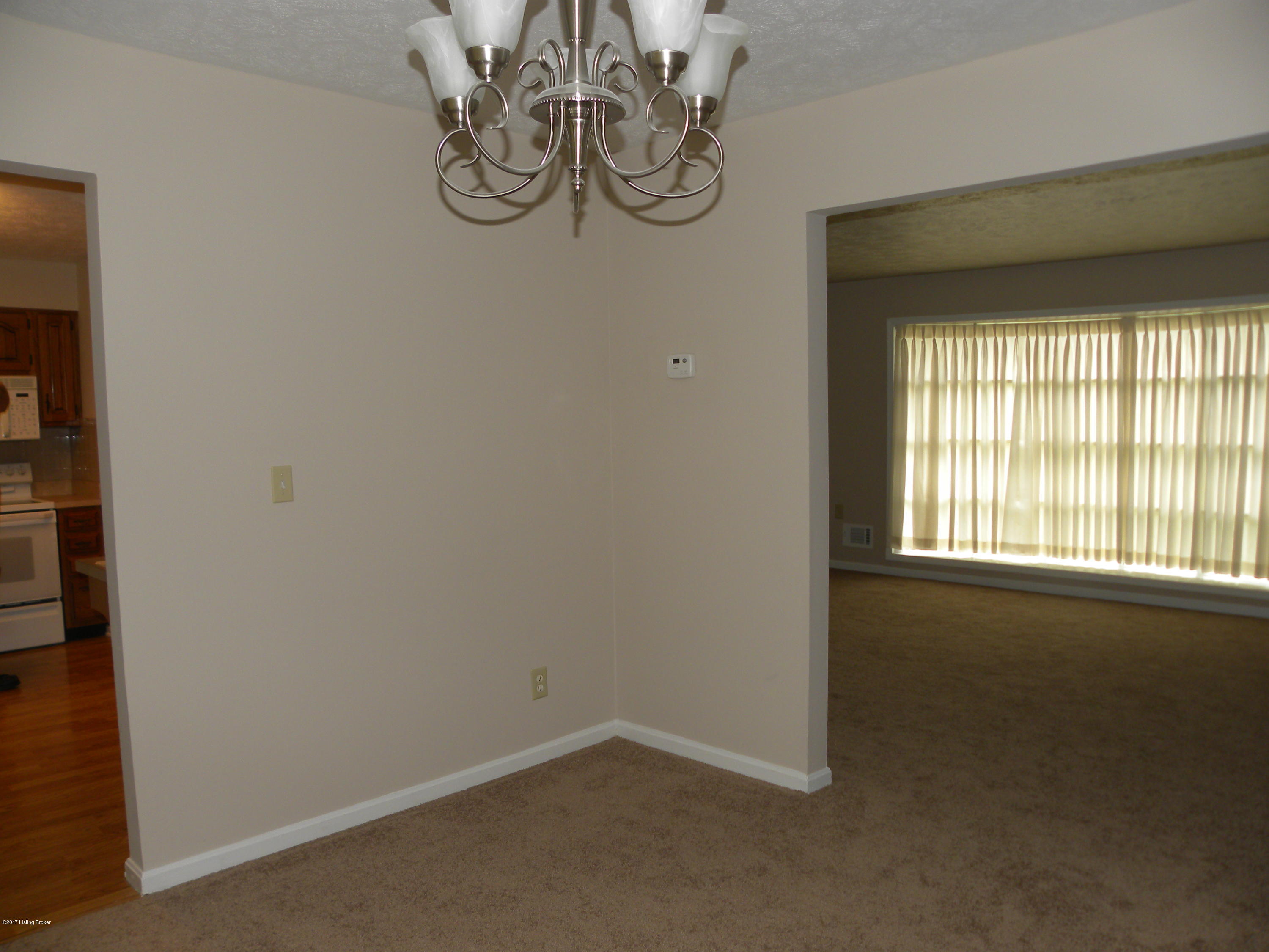7414 Manslick Road Louisville, KY 40214 - Photo 10 of 46 DSCN3757
