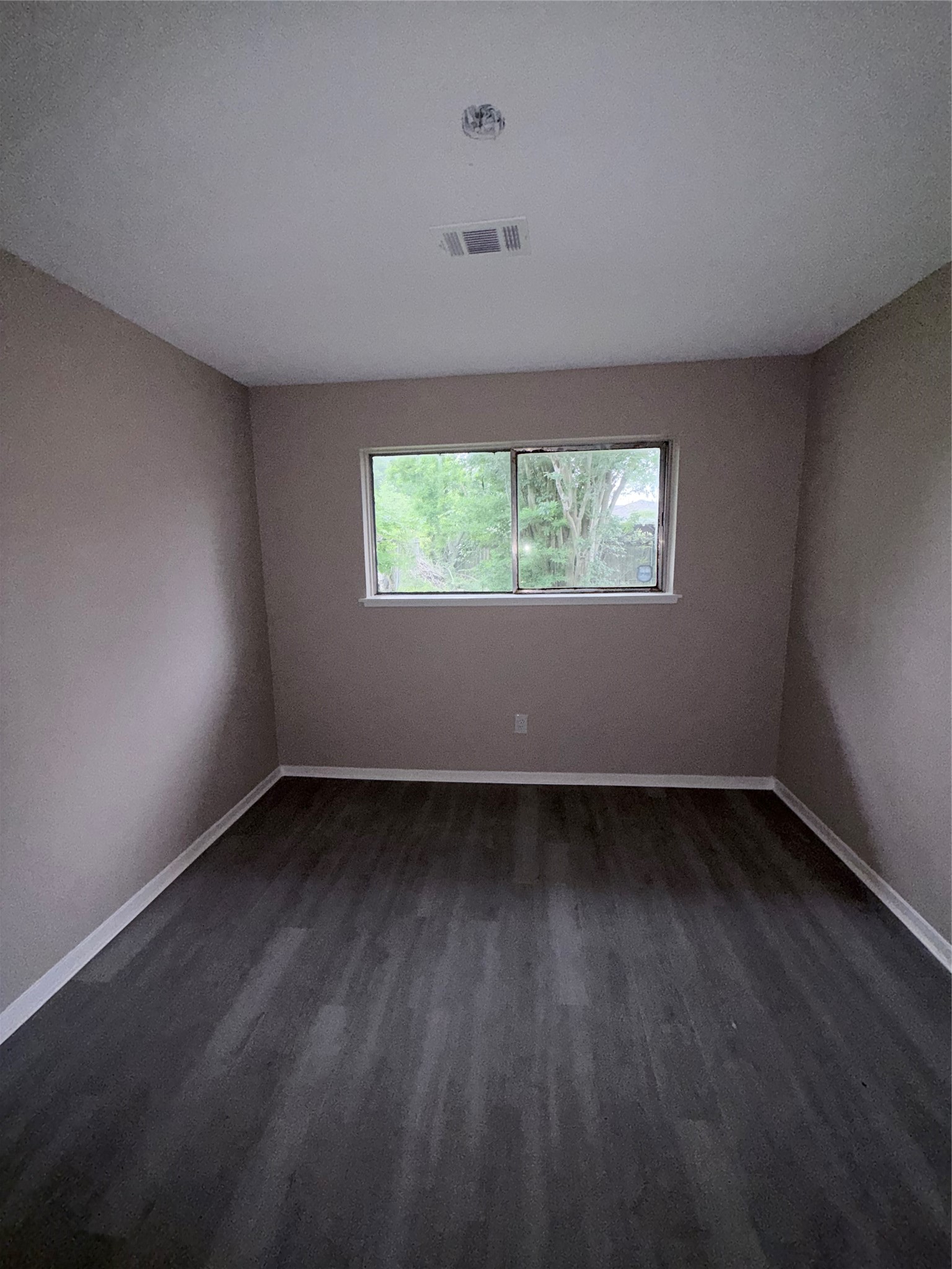 4031 Marchant Road Houston, TX 77047 - Photo 6 of 13