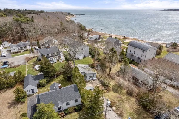 $599,000 | 12 Kabeyun Road, Marion, MA 02738