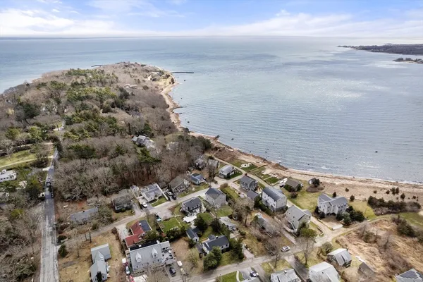 $599,000 | 12 Kabeyun Road, Marion, MA 02738