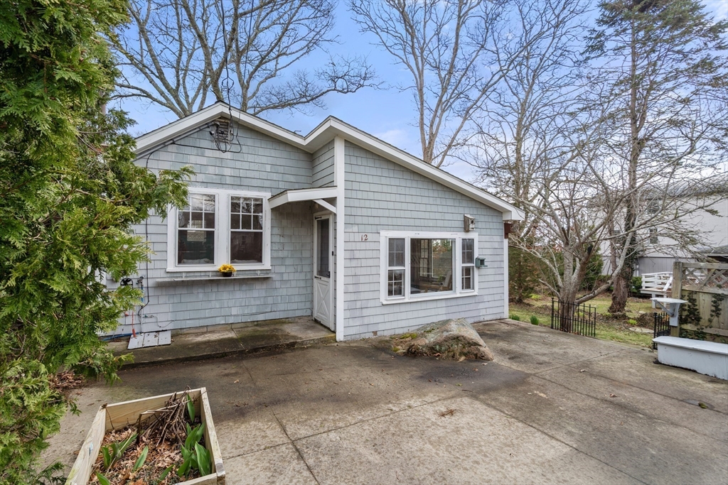 12 Kabeyun Road Marion, MA 02738 - Photo 2 of 23