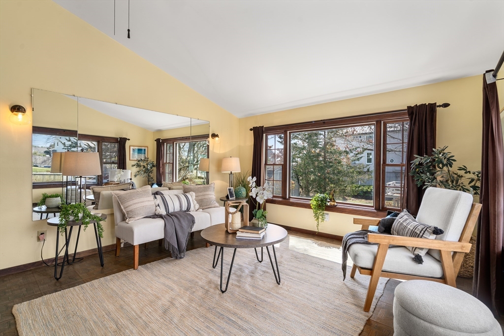 12 Kabeyun Road Marion, MA 02738 - Photo 3 of 23