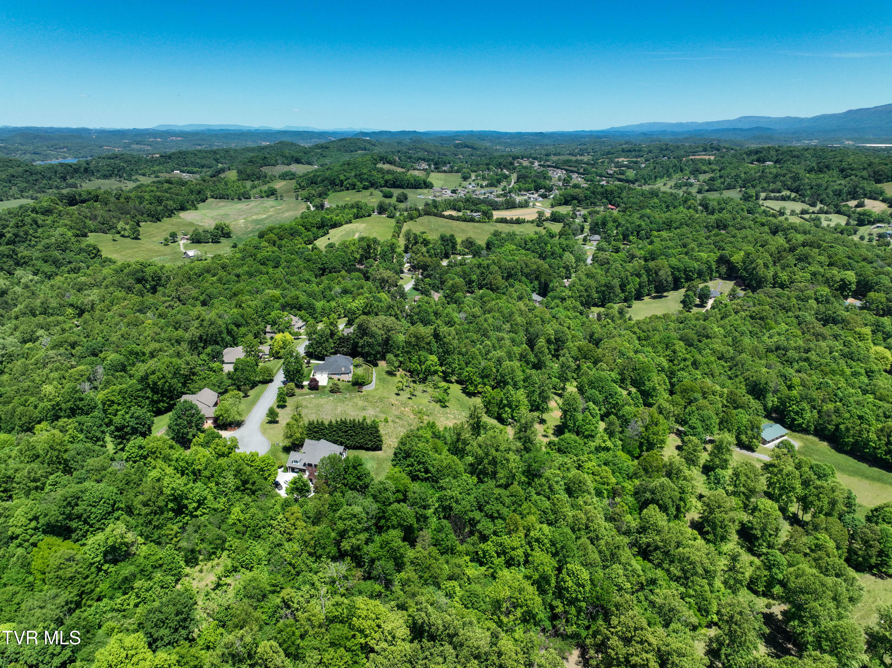 152 Allison Timbers Road, Unit 6 Piney Flats, TN 37686 - Photo 35 of 56 152 Alison Timbers Rd Drone AD-30