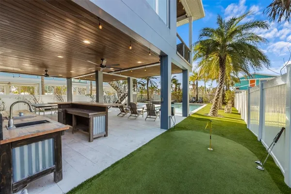 $4,199,000 | 108 Magnolia Avenue, Anna Maria, FL 34216