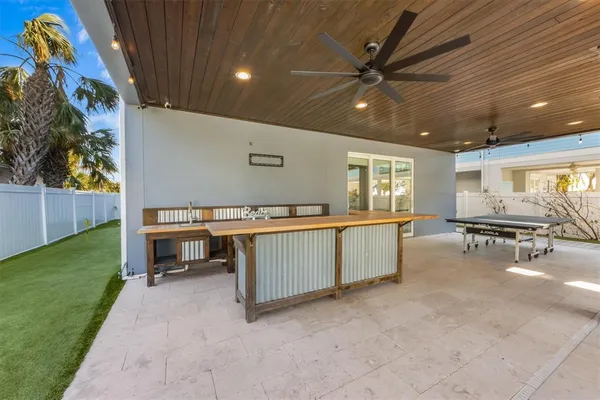 $4,199,000 | 108 Magnolia Avenue, Anna Maria, FL 34216