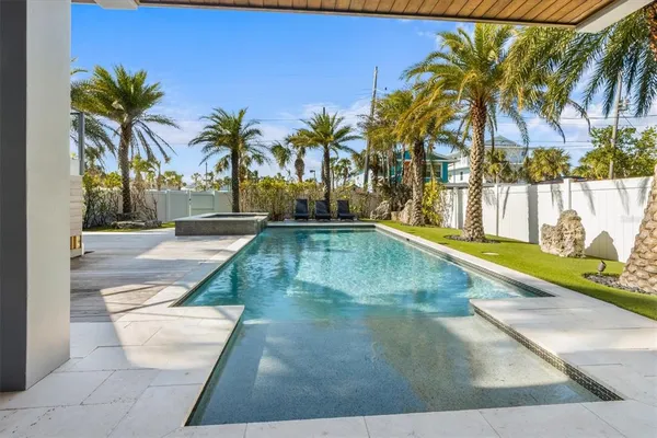 $4,199,000 | 108 Magnolia Avenue, Anna Maria, FL 34216
