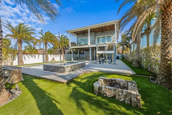 $4,199,000 | 108 Magnolia Avenue, Anna Maria, FL 34216