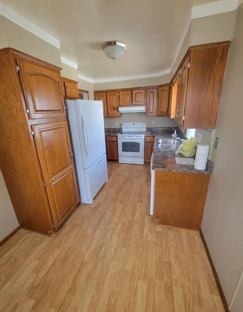 1430 East Vanderhoof Street Decatur, IL 62521 - Photo 5 of 13