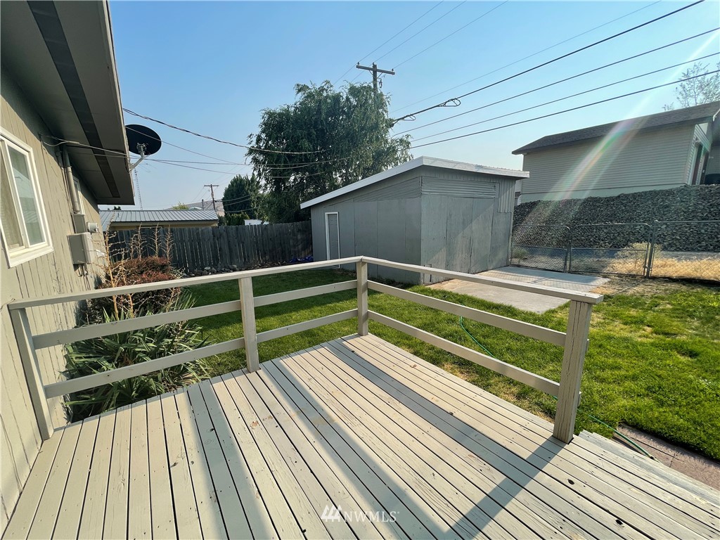 371 Statter Road Ephrata, WA 98823 - Photo 5 of 30
