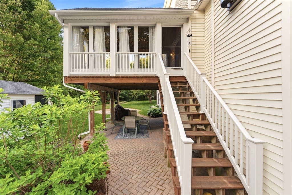 19 Old Farm Road Douglas, MA 01516 - Photo 29 of 42