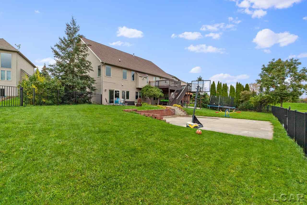 507 Ridge Point Drive Dundee, MI 48131 - Photo 38 of 46 50058847-37.JPG