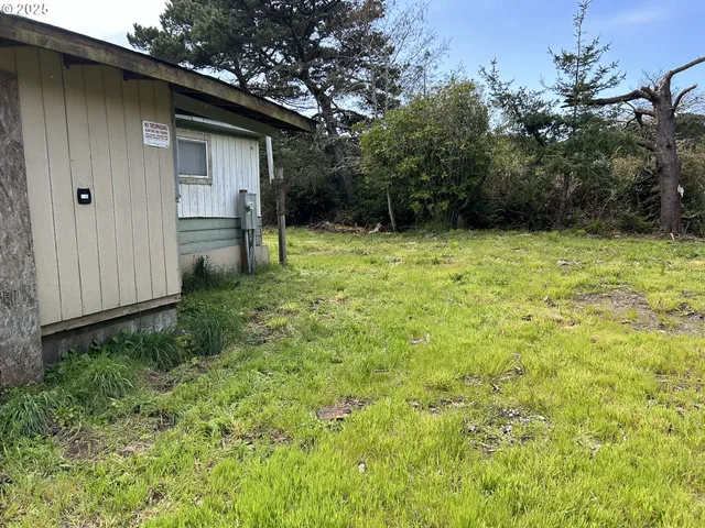 $145,000 | 87636 Rhododendron Drive, Florence, OR 97439