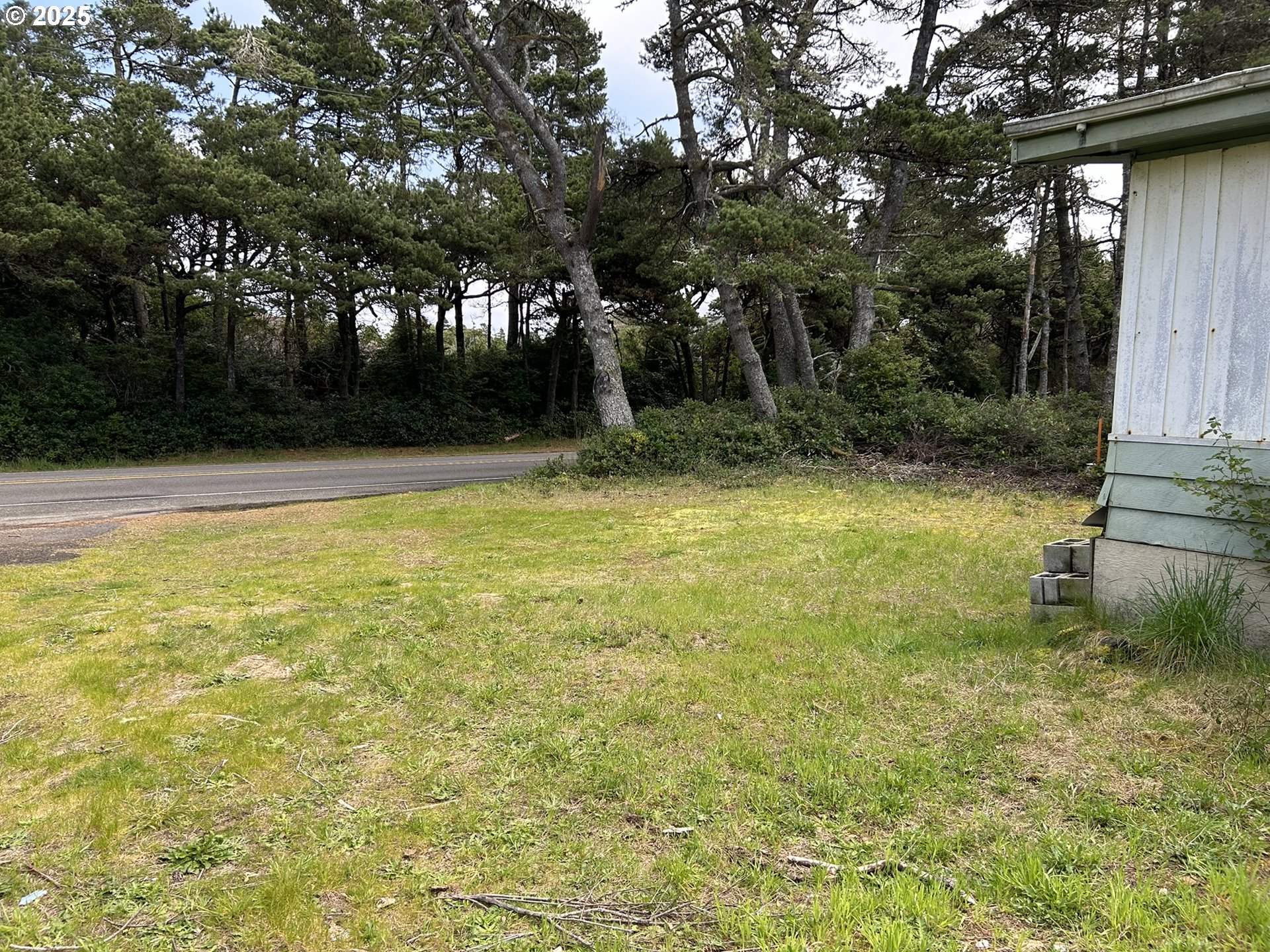 87636 Rhododendron Drive Florence, OR 97439 - Photo 10 of 11