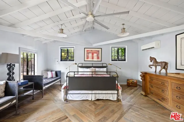 $25,888,000 | 4750 Encino Avenue, Encino, CA 91316