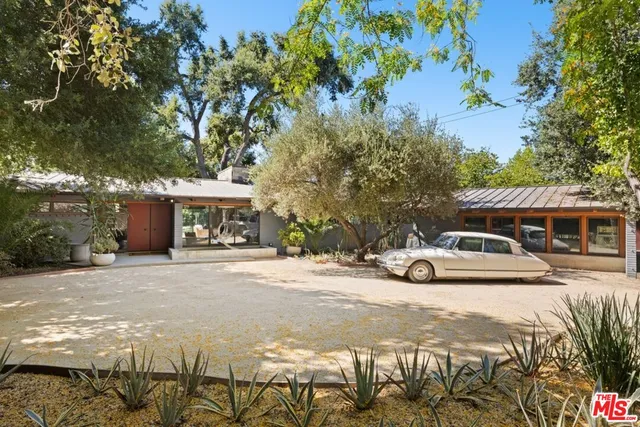 $25,888,000 | 4750 Encino Avenue, Encino, CA 91316