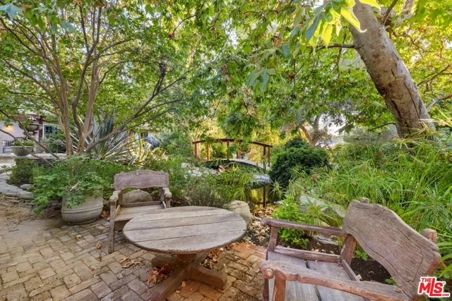 $25,888,000 | 4750 Encino Avenue, Encino, CA 91316