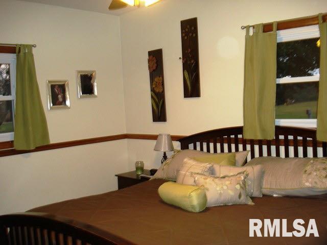 1914 Christopher Lake Road Mulkeytown, IL 62865 - Photo 9 of 19 Gallery Image 9