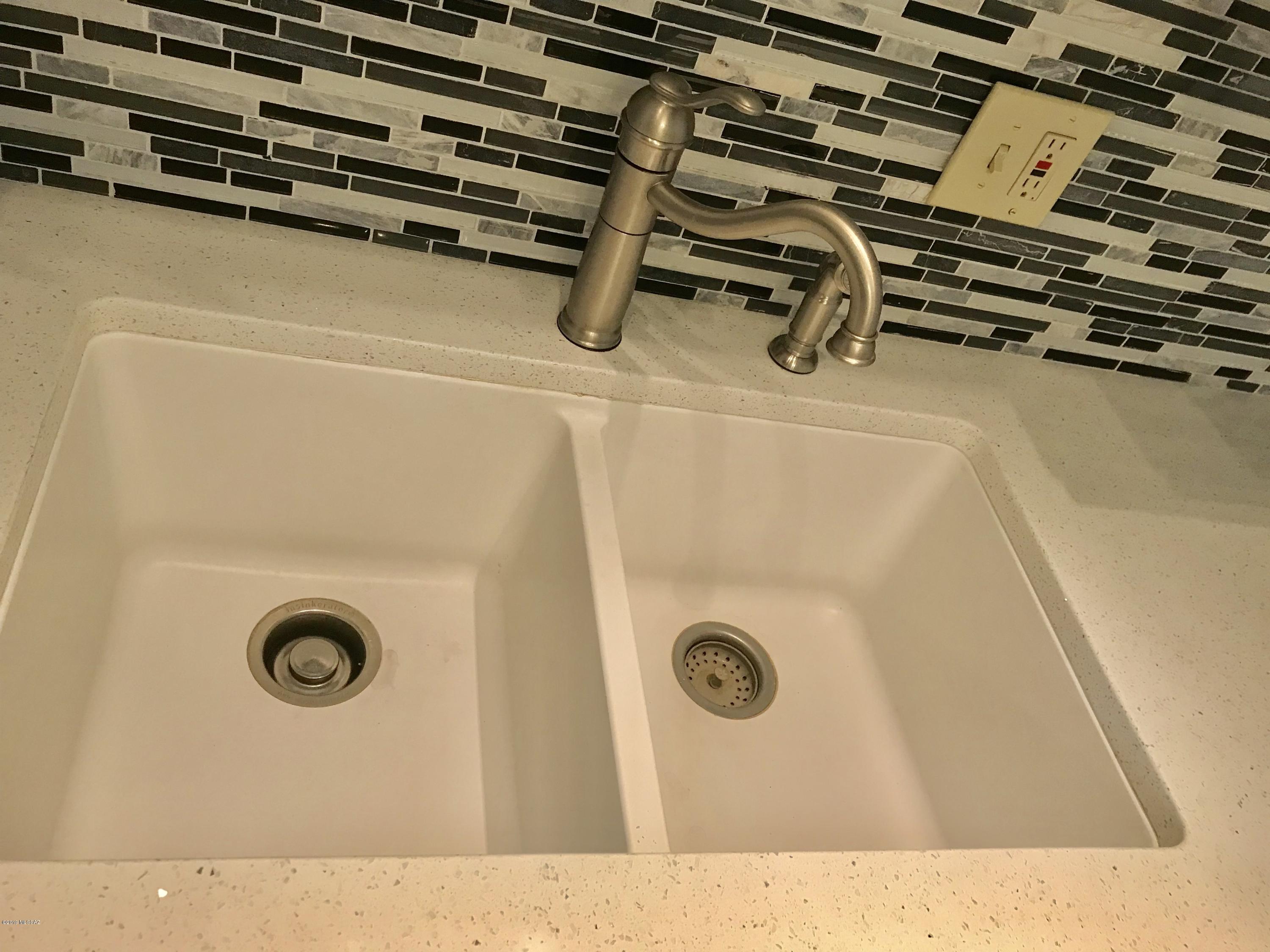 372 North Silverbell Road Tucson, AZ 85745 - Photo 21 of 28 Gallery Image 21