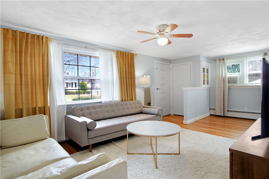 25 Caverly Street Warwick, RI 02886 - Photo 1 of 26