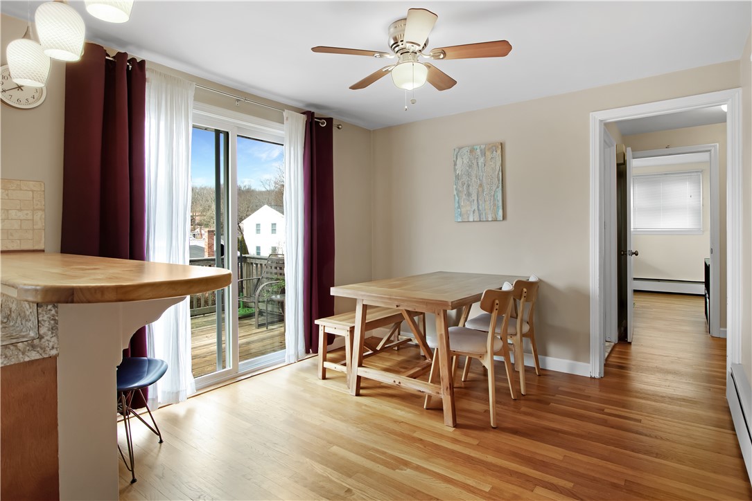 25 Caverly Street Warwick, RI 02886 - Photo 4 of 26