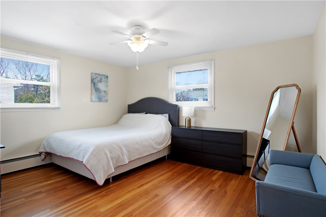 25 Caverly Street Warwick, RI 02886 - Photo 8 of 26