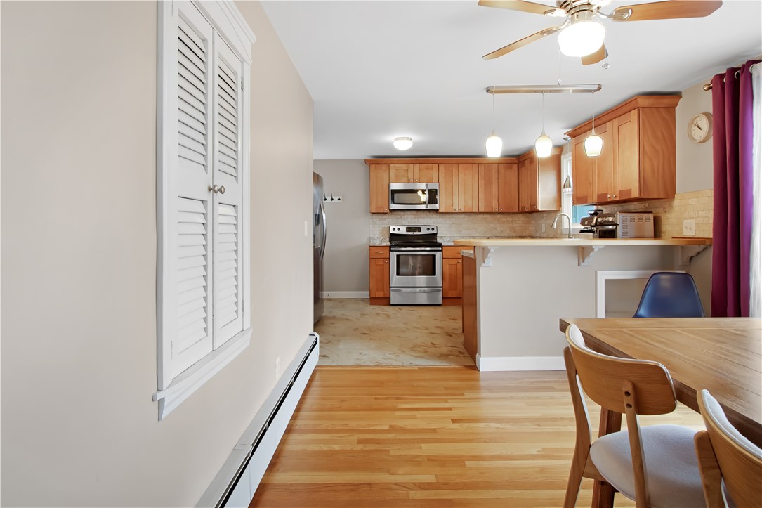 25 Caverly Street Warwick, RI 02886 - Photo 10 of 26
