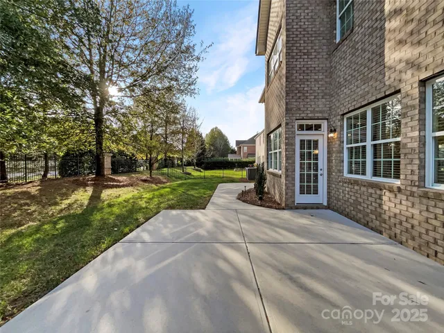 $970,000 | 6615 Springs Mill Road, Charlotte, NC 28277