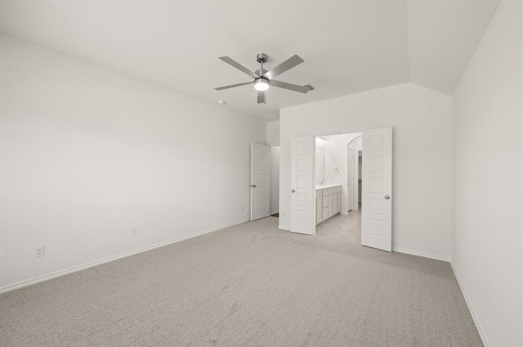 1128 Avery Road Granbury, TX 76049 - Photo 25 of 30 1128 Avery- Primary Suite-2