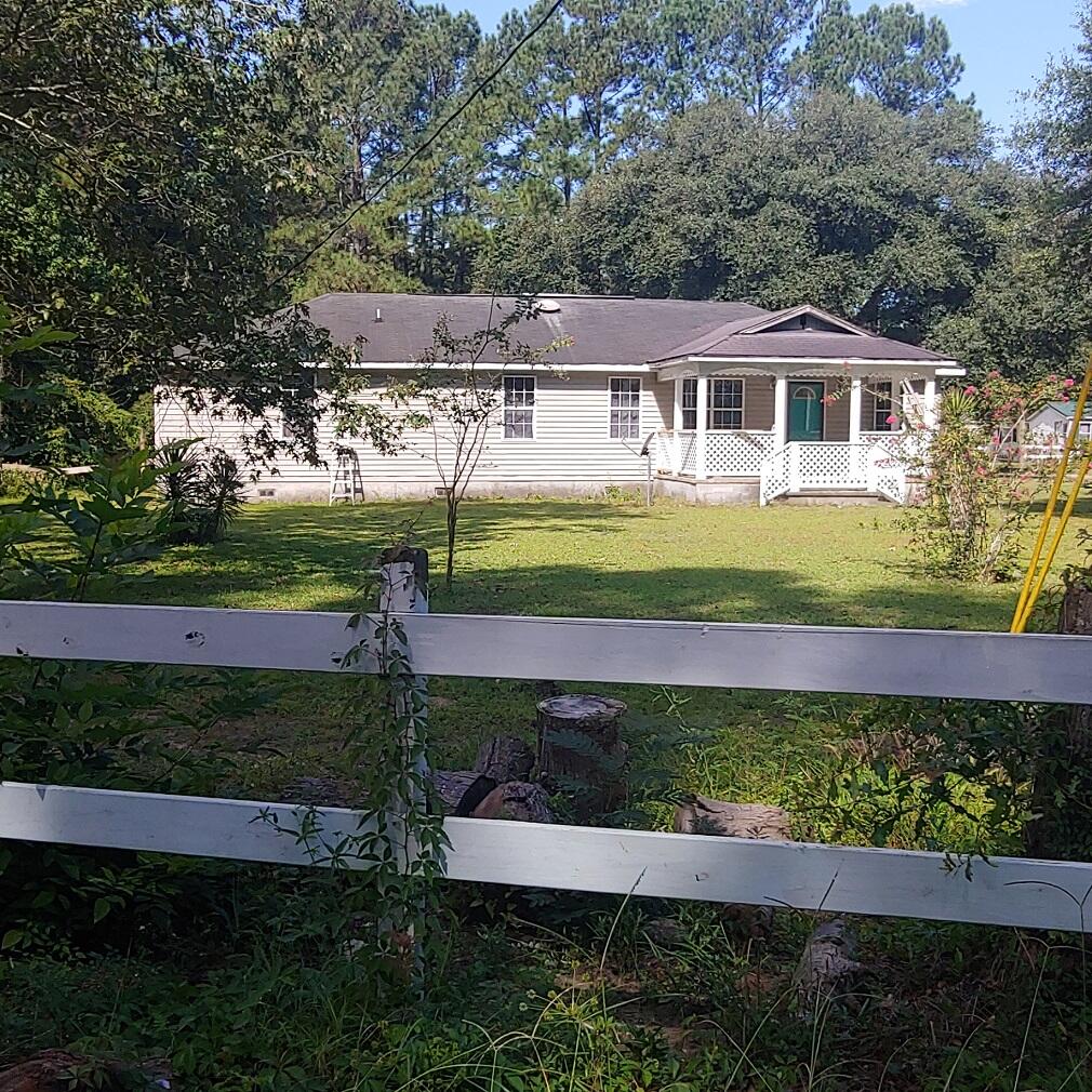 8356 Laurie Road Adams Run, SC 29426 - Photo 2 of 15 FR
