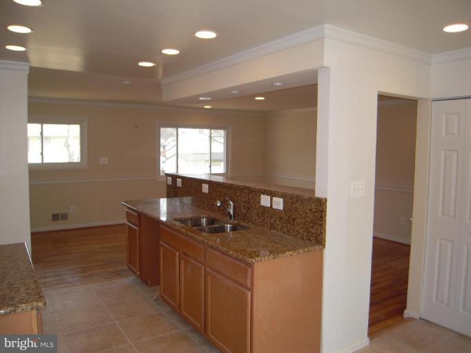 4202 Kinmount Road Lanham, MD 20706 - Photo 2 of 16 Kitchen