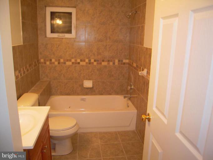 4202 Kinmount Road Lanham, MD 20706 - Photo 12 of 16 Bath #3