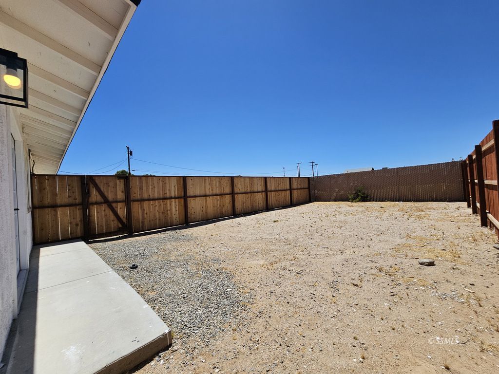 420 South Yorktown Street Ridgecrest, CA 93555 - Photo 27 of 46