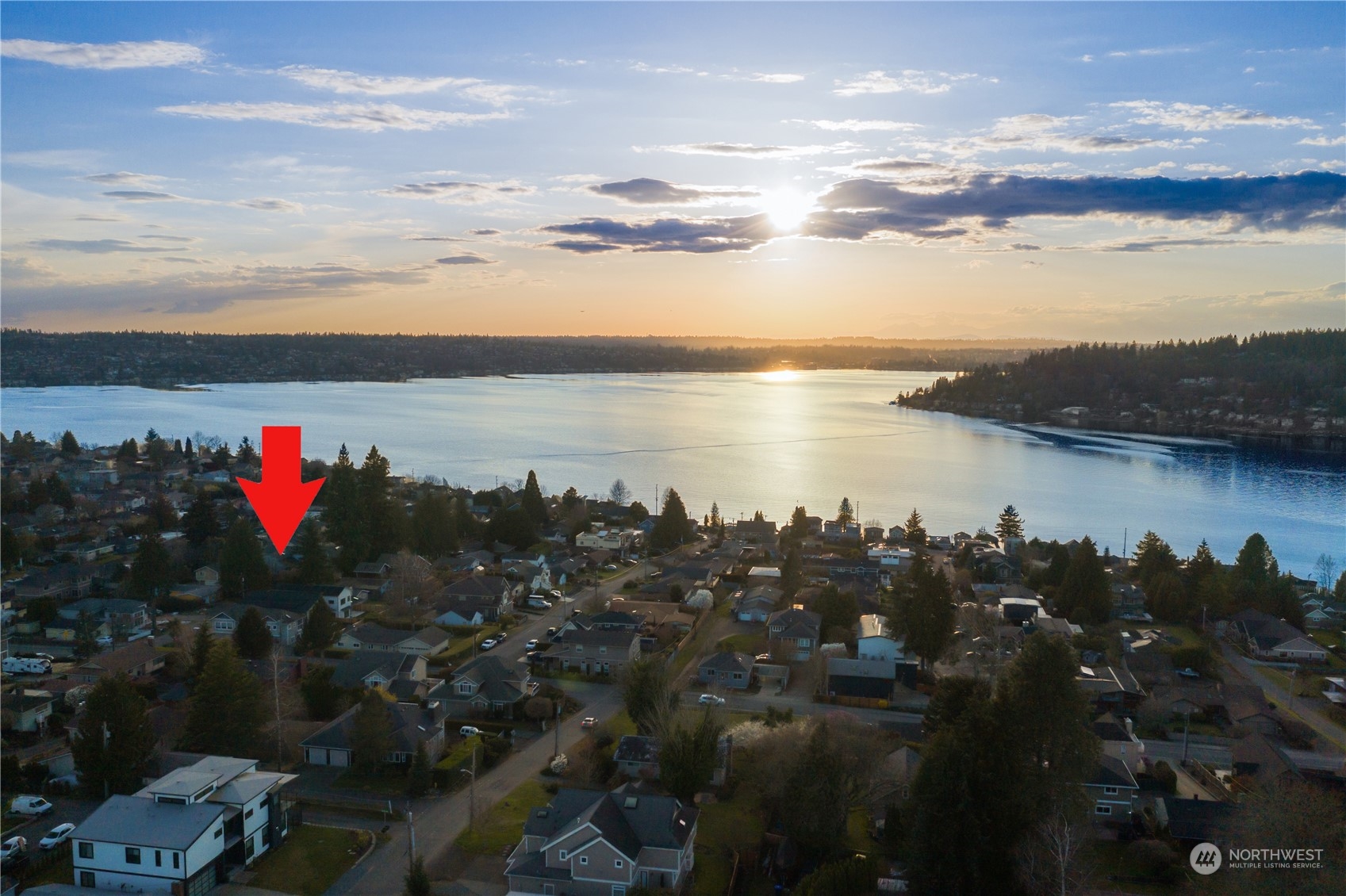 1218 North 35th Street Renton, WA 98056 - Photo 4 of 33