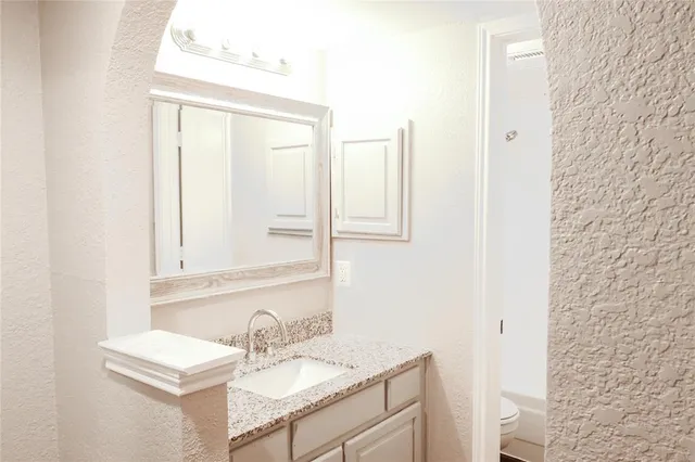 $130,000 | 1704 Baird Farm Circle, Unit 4114, Arlington, TX 76006