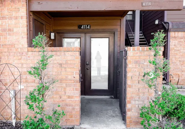 $130,000 | 1704 Baird Farm Circle, Unit 4114, Arlington, TX 76006