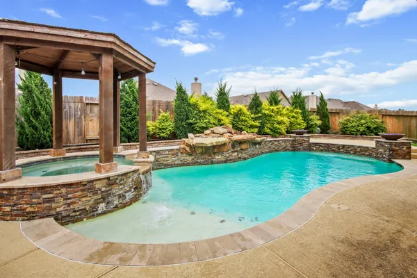 $3,295 | 18114 Dorman Draw Lane, Houston, TX 77044